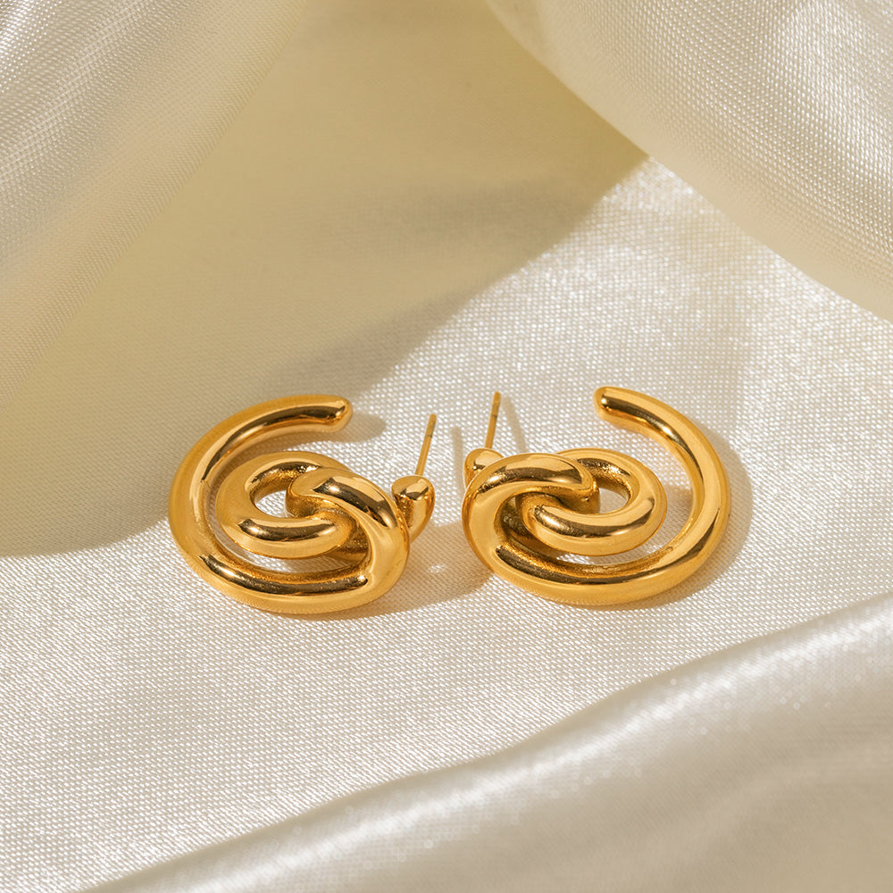 youthwayfashion-kink-gold-matching-stud-earrings-5