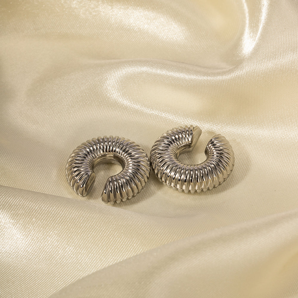 youthwayfashion-silver-wide-tube-earrings-5