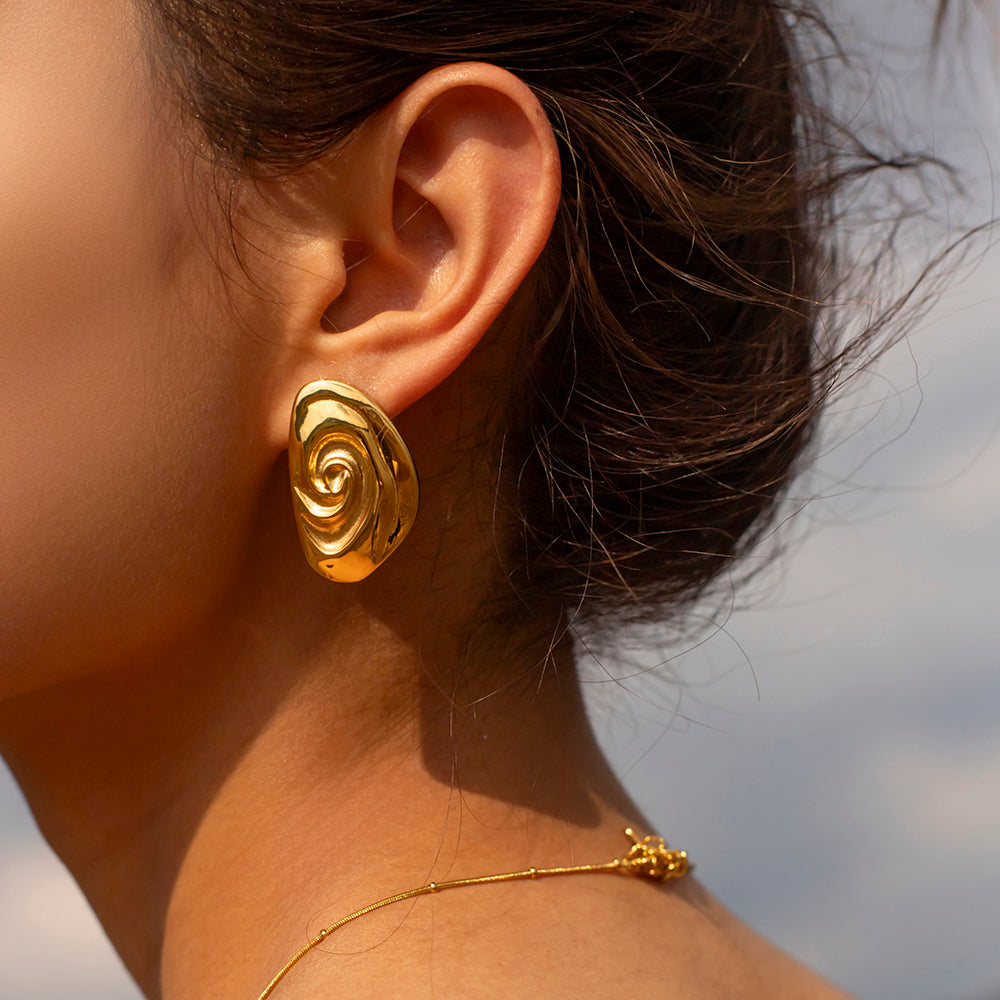 youthwayfashion-gold-plated-spiral-stud-earrings-2