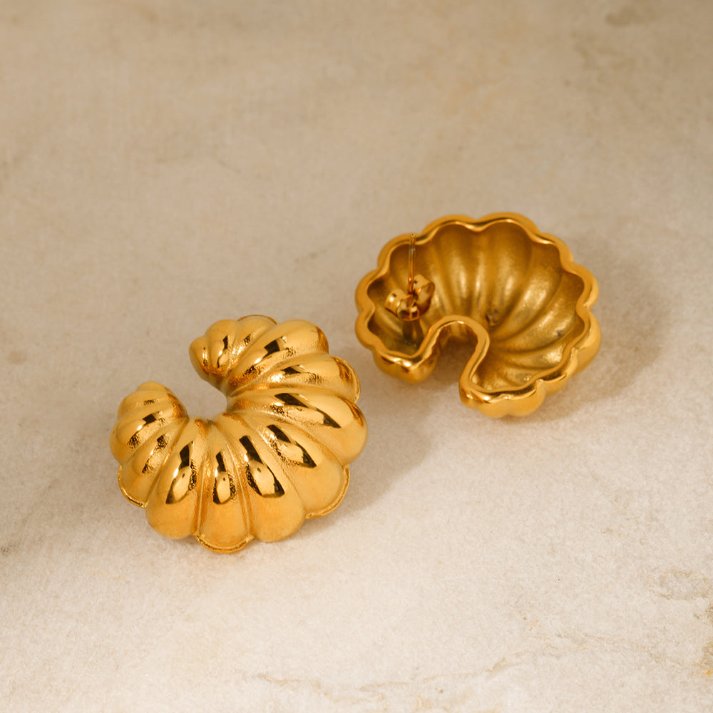 youthwayfashion-croissant-18k-gold-earrings-2