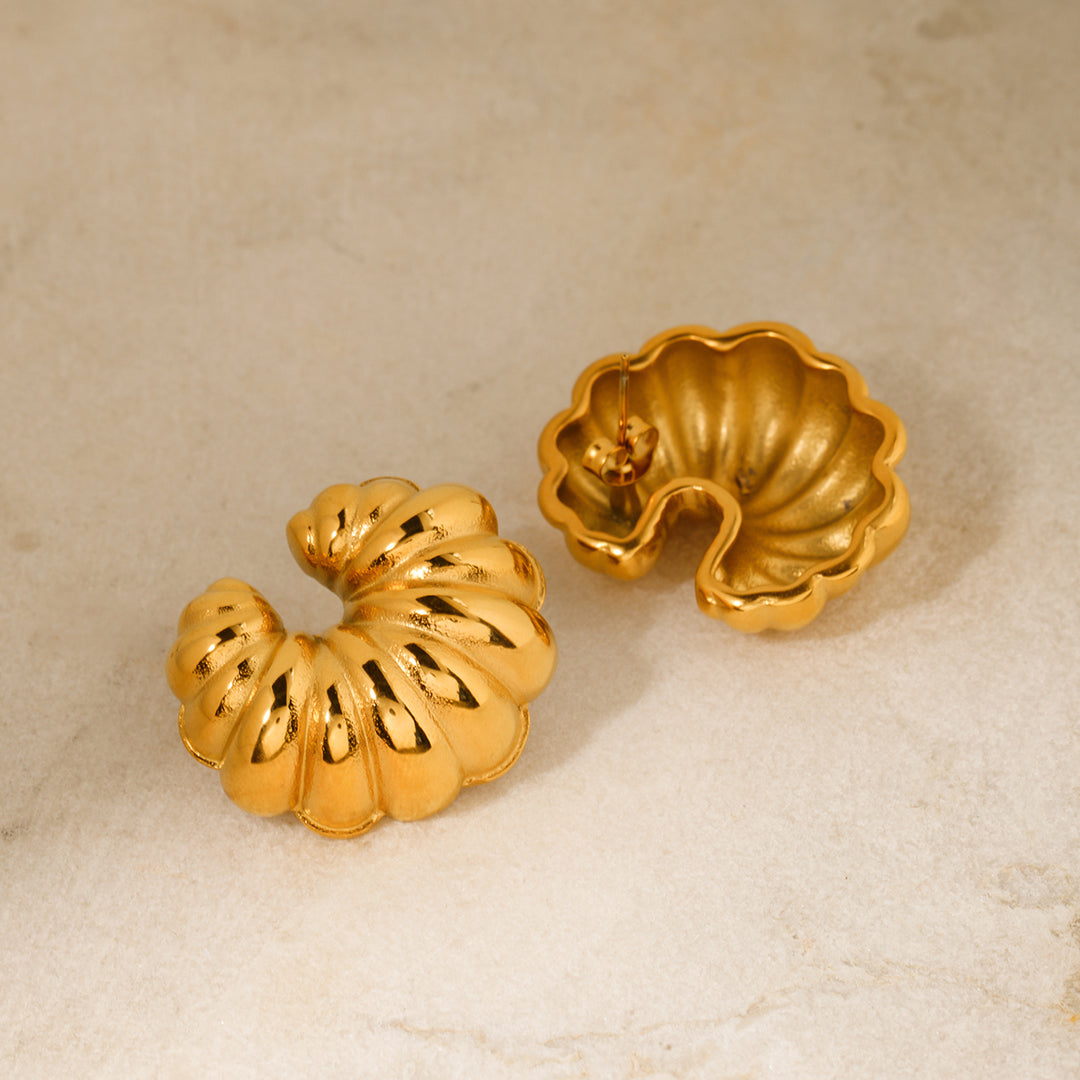 youthwayfashion-croissant-18k-gold-earrings-2