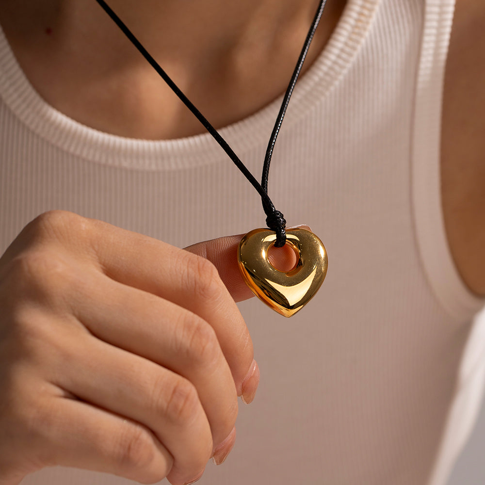 youthwayfashion-chunky-heart-pendant-necklace-2