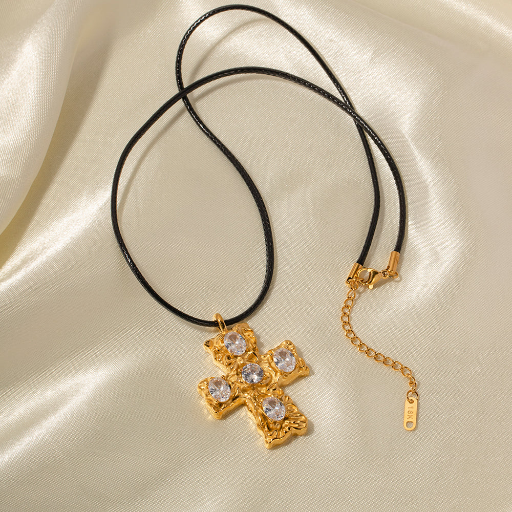 youthwayfashion-gold-hammer-zircon-cross-pendant-necklace-5