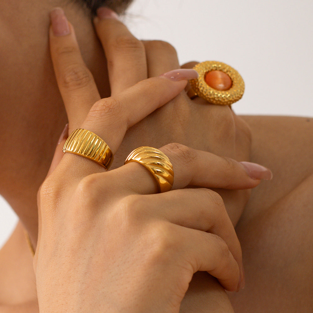 youthwayfashion-croissant-ribbed-statement-ring-2