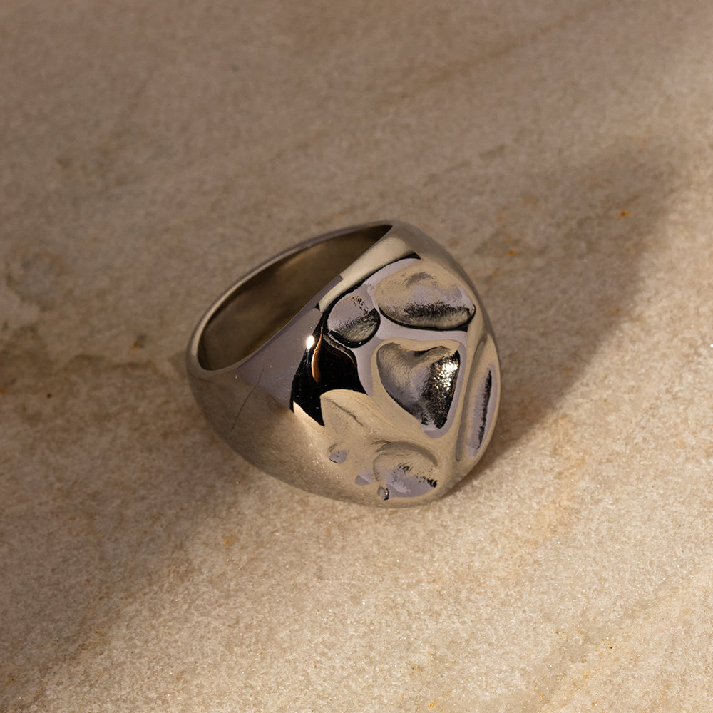 youthwayfashion-silver-lava-debossed-statemetn-ring-4