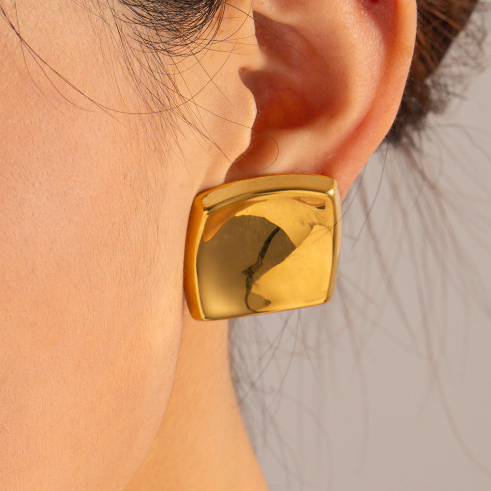 youthwayfashion-geometric-18k-gold-stud-earrings-2