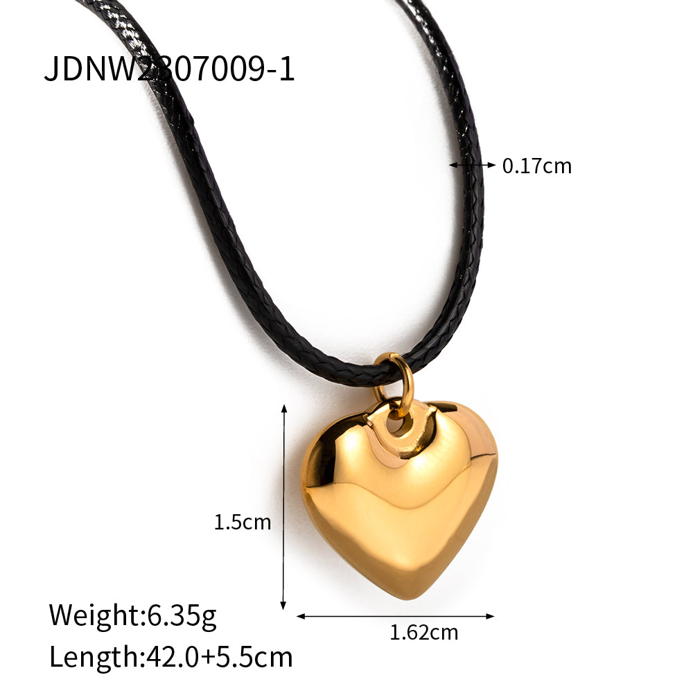 youthwayfashion-gold-heart-pendant-necklace-6