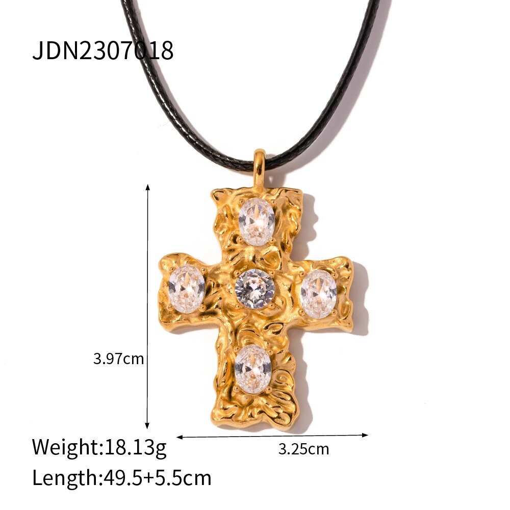 youthwayfashion-gold-hammer-zircon-cross-pendant-necklace-6